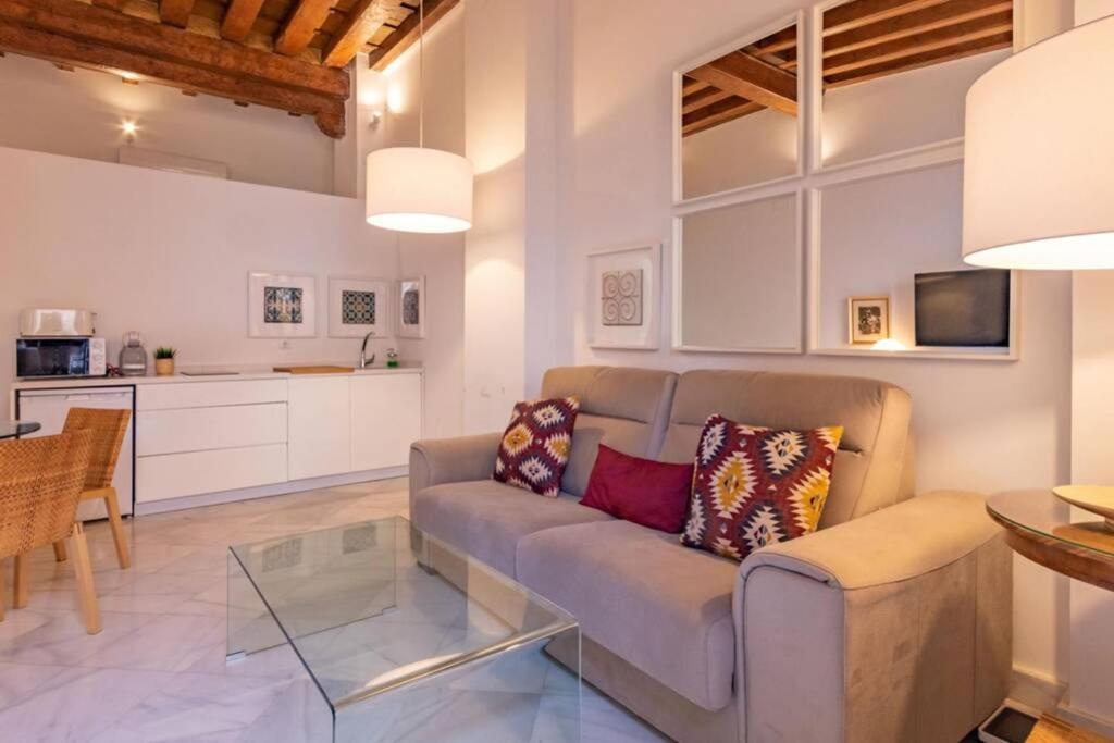 Hernando Colon Deluxe Suite by Valcambre Sevilla Exterior foto